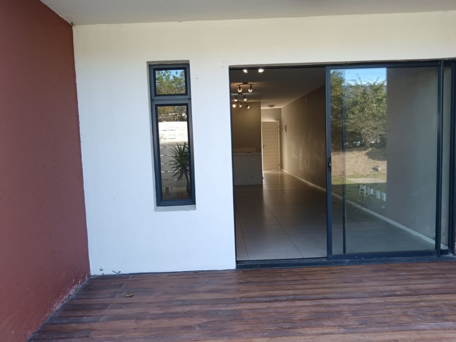 1 Bedroom Property for Sale in Nahoon Valley Park Eastern Cape